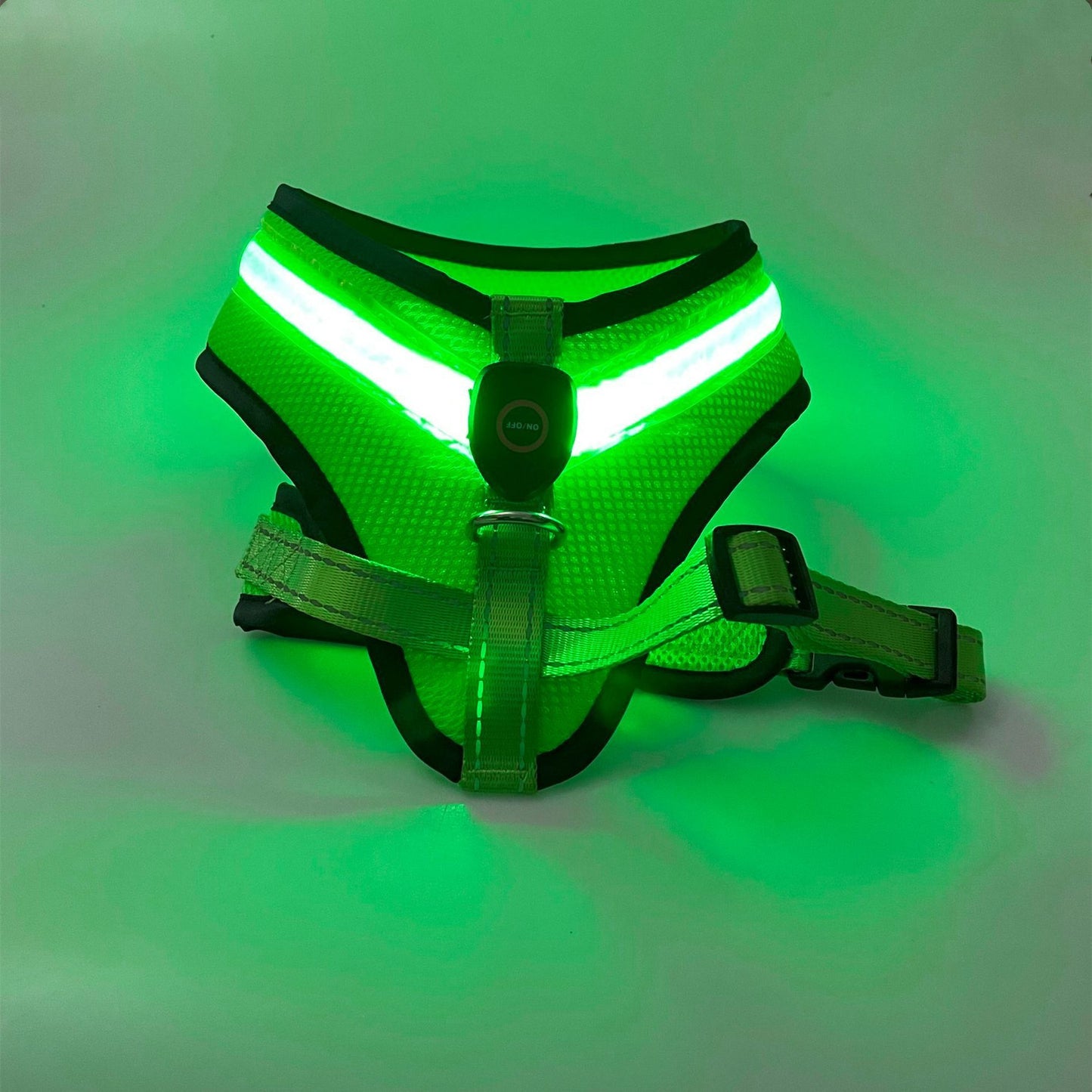 Peitoral luminoso LED para cães com carregamento USB, colete peitoral para cães